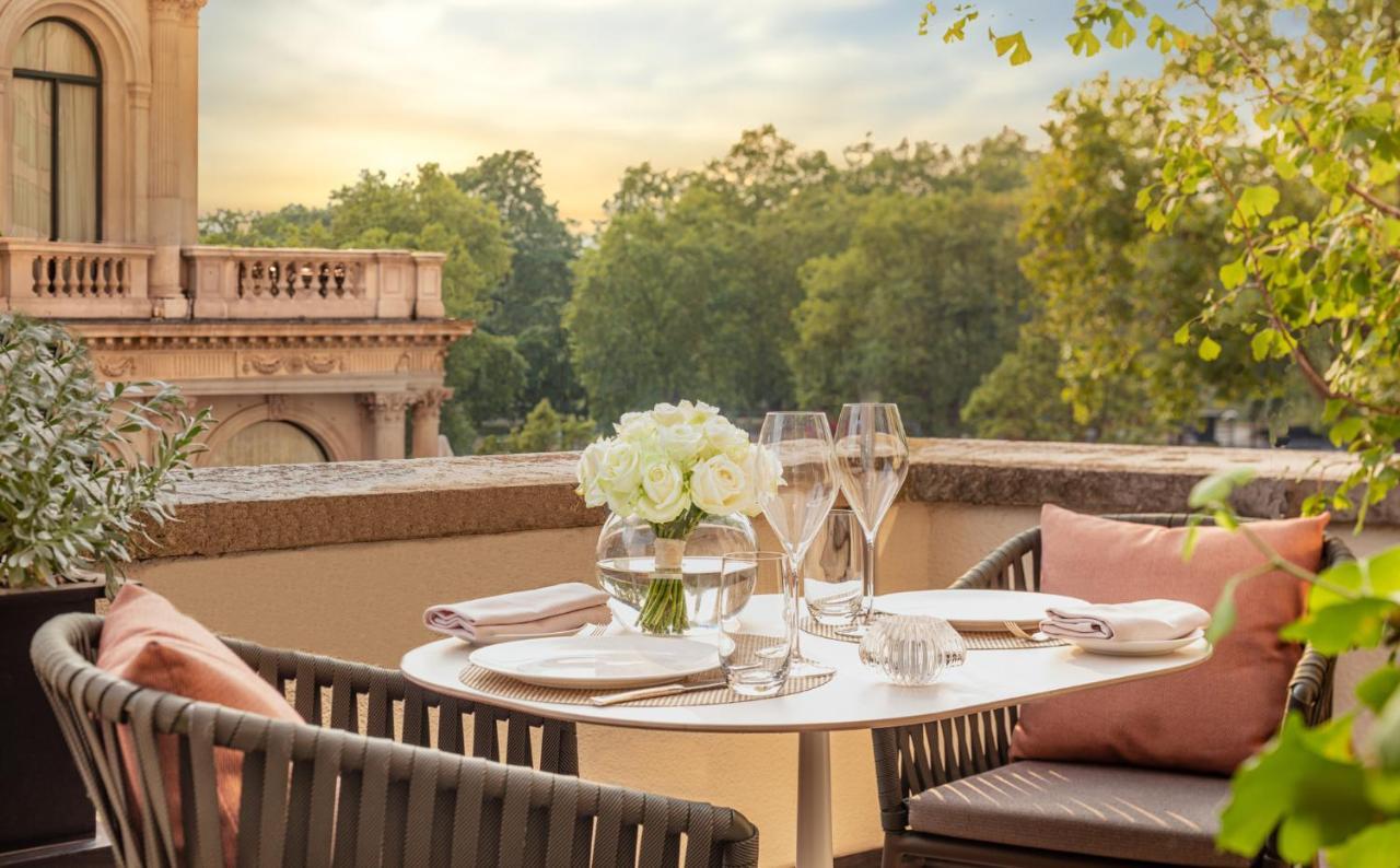 Four Seasons Hotel London At Park Lane Esterno foto
